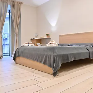 Perlablu In Centro Bed & Breakfast
